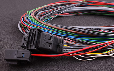 All MaxxECU wiring consists of high quality thin walled cable. All cables are labeled with their functions. We have done everything for a stress free installation