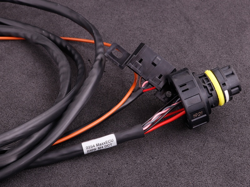 MaxxECU BMW M4 DCT (GS7D36SG) cable harness