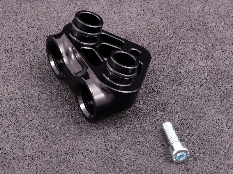8HP oil cooler adapter (N57/B58 F-serie) TYPE 1 (22001001) - MaxxECU