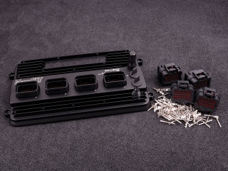 MaxxECU GEN2 RACE, with connector kit.