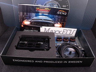 MaxxECU GEN2 TRACK, with connector kit.